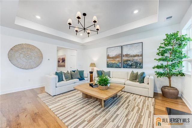 2 Wembley Court, Monroe, NJ 08831