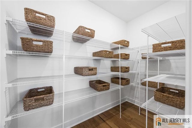 2 Wembley Court, Monroe, NJ 08831