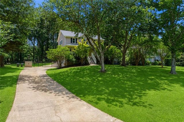 104 Courtland Circle, Powder Springs, GA 30127