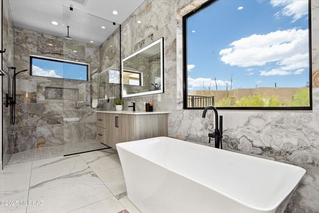 3861 N River Hills Drive, Tucson, AZ 85750