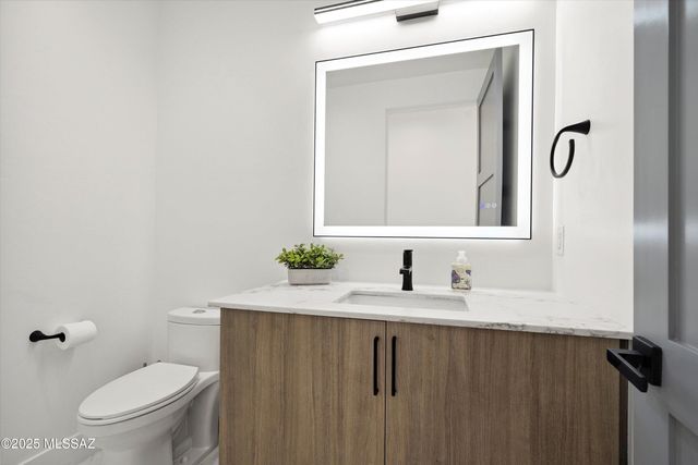 3861 N River Hills Drive, Tucson, AZ 85750