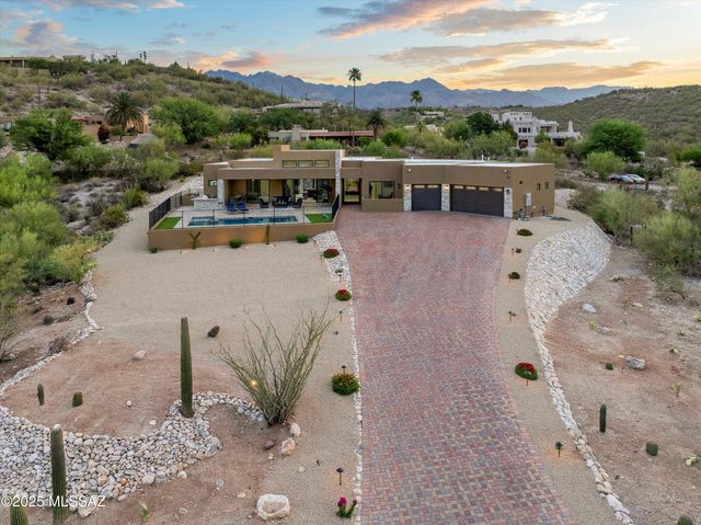 3861 N River Hills Drive, Tucson, AZ 85750