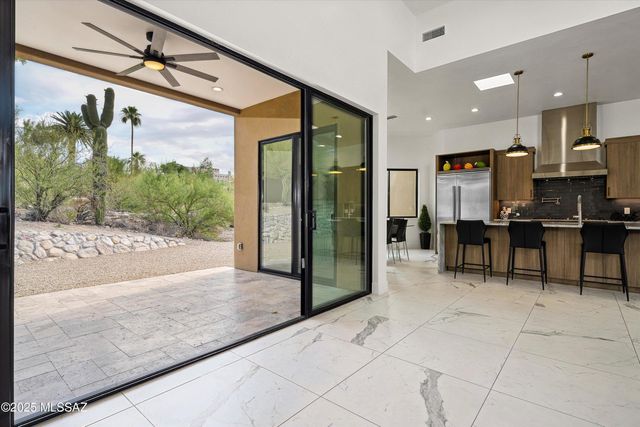 3861 N River Hills Drive, Tucson, AZ 85750