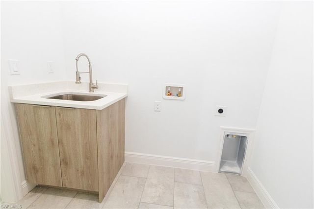 1125 Jabara CIR, Labelle, FL 33935