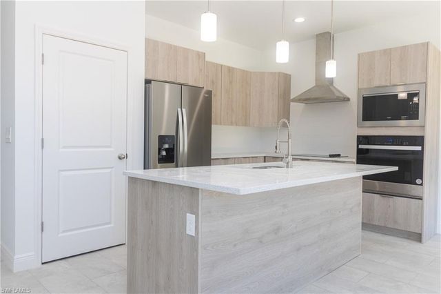 1125 Jabara CIR, Labelle, FL 33935