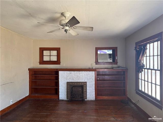 800 S Kansas Avenue, Weslaco, TX 78596