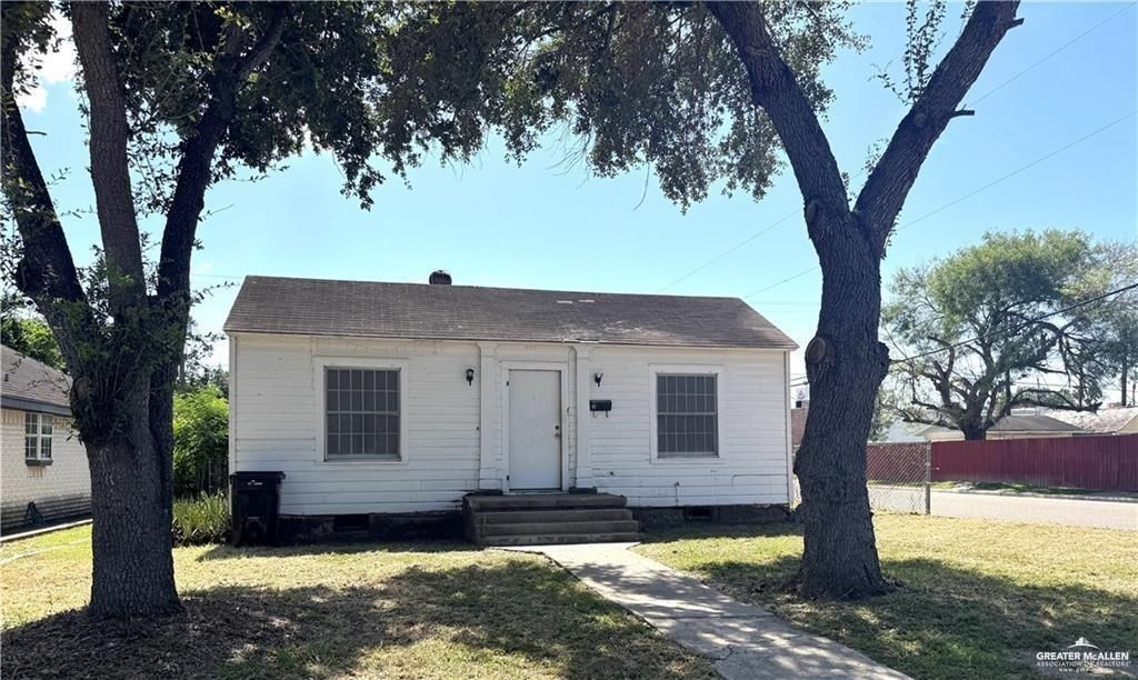 800 S Kansas Avenue, Weslaco, TX 78596