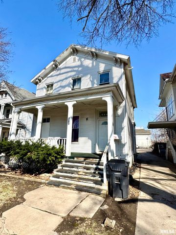 263 S 1ST Avenue, Canton, IL 61520