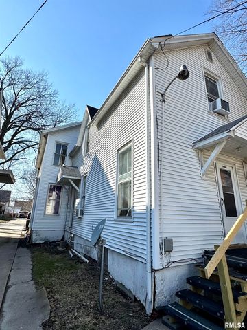 263 S 1ST Avenue, Canton, IL 61520