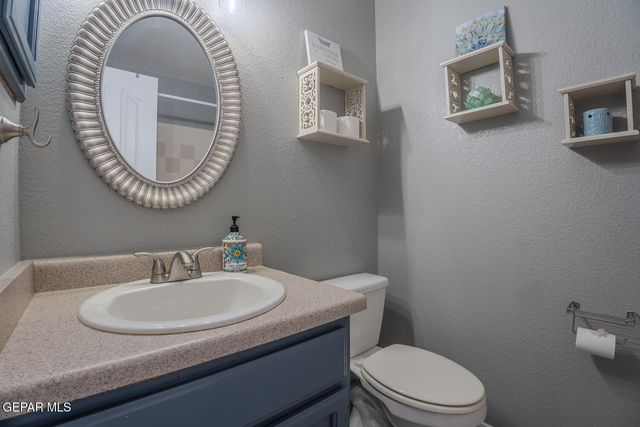 13281 WALKER POST Avenue, El Paso, TX 79928