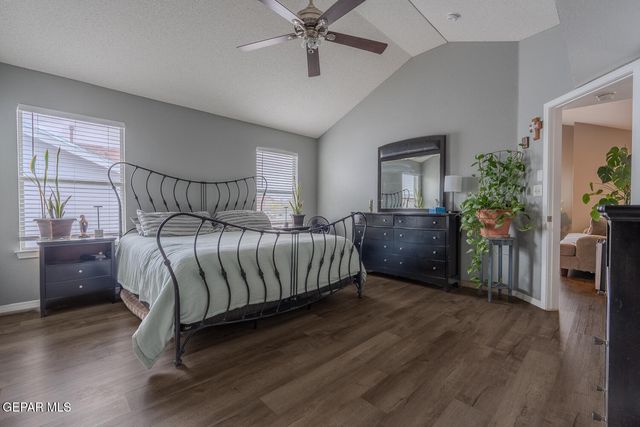 13281 WALKER POST Avenue, El Paso, TX 79928