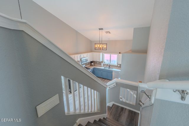 13281 WALKER POST Avenue, El Paso, TX 79928