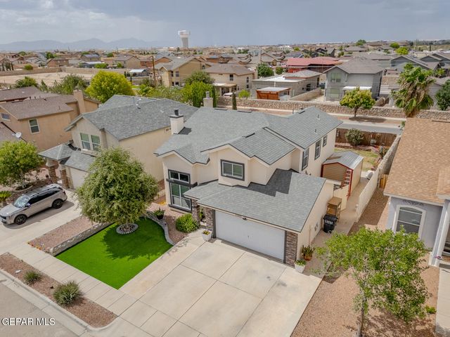 13281 WALKER POST Avenue, El Paso, TX 79928