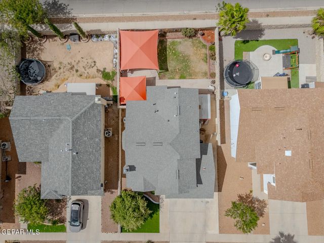 13281 WALKER POST Avenue, El Paso, TX 79928
