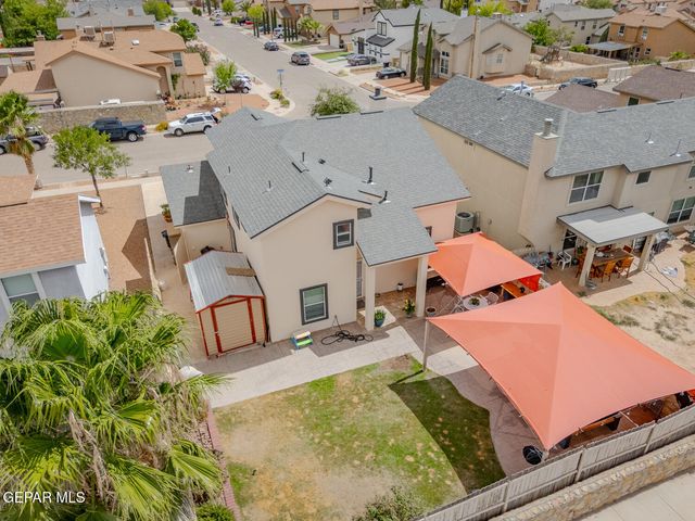 13281 WALKER POST Avenue, El Paso, TX 79928