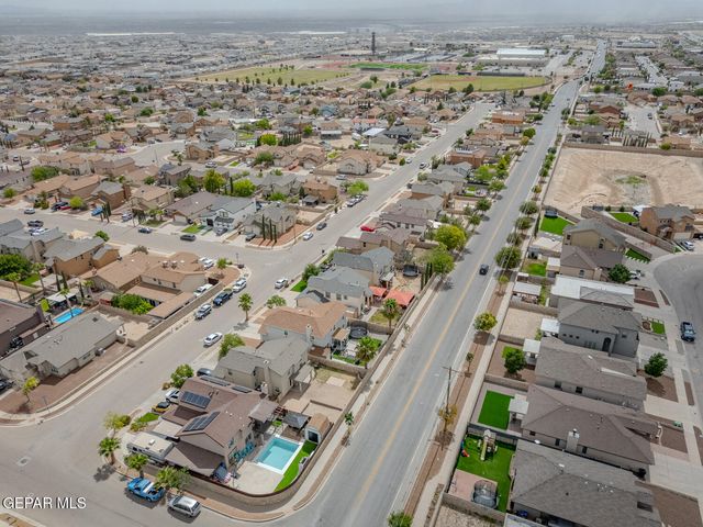 13281 WALKER POST Avenue, El Paso, TX 79928