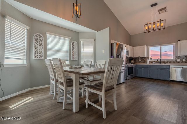 13281 WALKER POST Avenue, El Paso, TX 79928