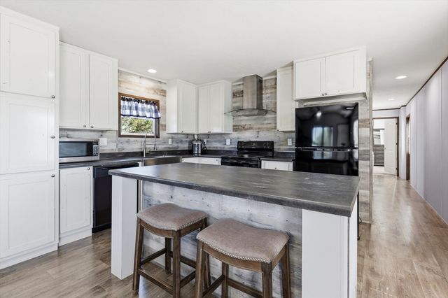 336 Cowboys Lane, Springtown, TX 76082