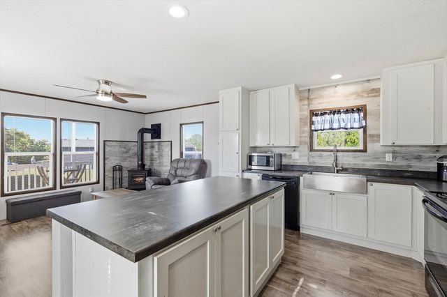 336 Cowboys Lane, Springtown, TX 76082