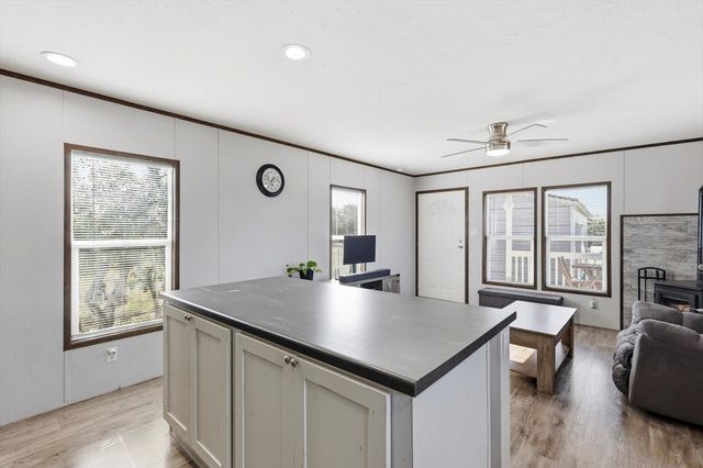 336 Cowboys Lane, Springtown, TX 76082