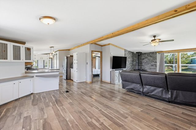 336 Cowboys Lane, Springtown, TX 76082