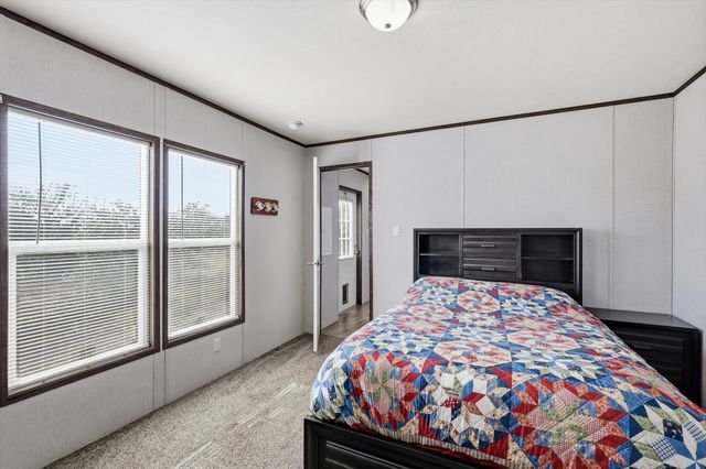 336 Cowboys Lane, Springtown, TX 76082
