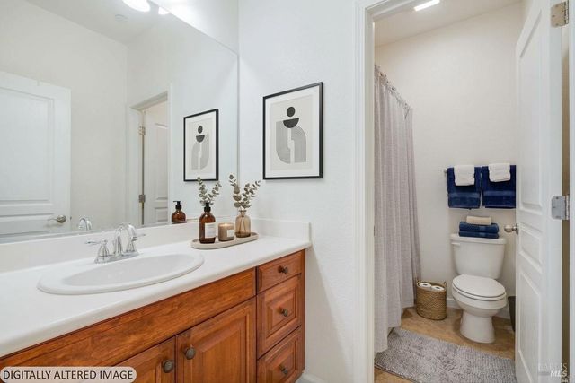 924 Aston Ave, Santa Rosa, CA 95404