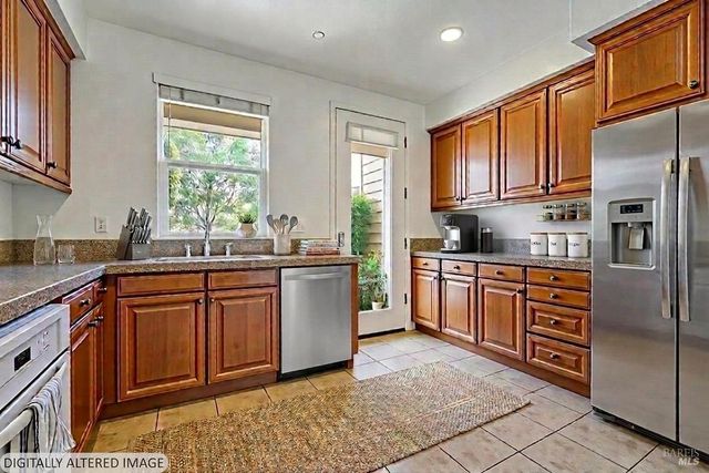 924 Aston Ave, Santa Rosa, CA 95404