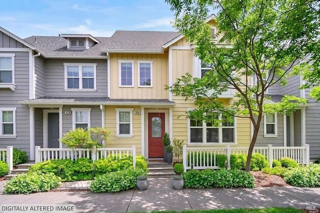 924 Aston Ave, Santa Rosa, CA 95404