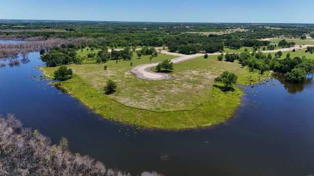 225 Diamond Point, Dodd City, TX 75438