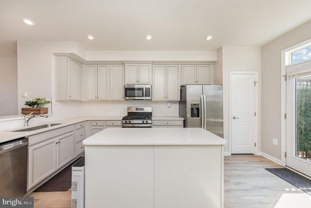 1208 ALUM SPRING RD, Fredericksburg, VA 22401