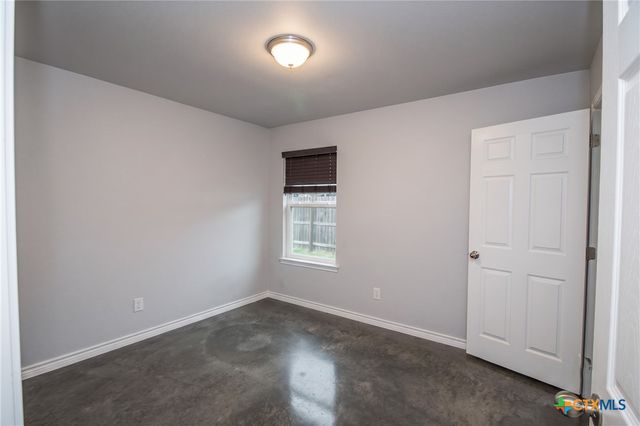 300 Lowes Boulevard b, Killeen, TX 76542