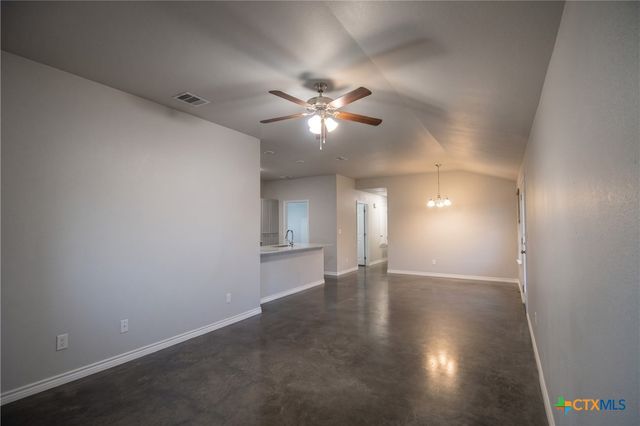 300 Lowes Boulevard b, Killeen, TX 76542
