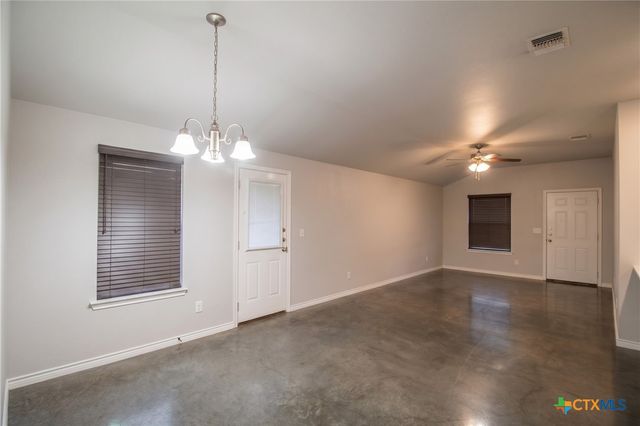 300 Lowes Boulevard b, Killeen, TX 76542