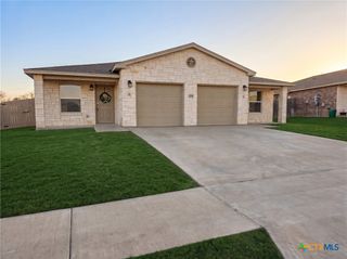 300 Lowes Boulevard b, Killeen, TX 76542