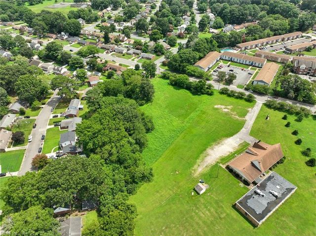 691 Dresden DR, Newport News, VA 23601