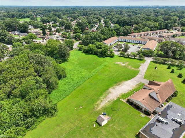 691 Dresden DR, Newport News, VA 23601