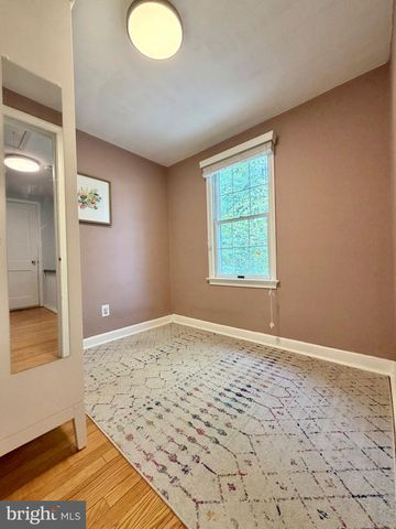 98 PALMER LN, Ewing, NJ 08618