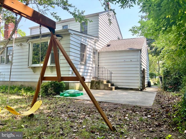 98 PALMER LN, Ewing, NJ 08618