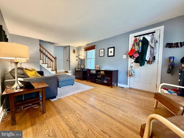 98 PALMER LN, Ewing, NJ 08618