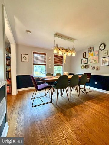 98 PALMER LN, Ewing, NJ 08618