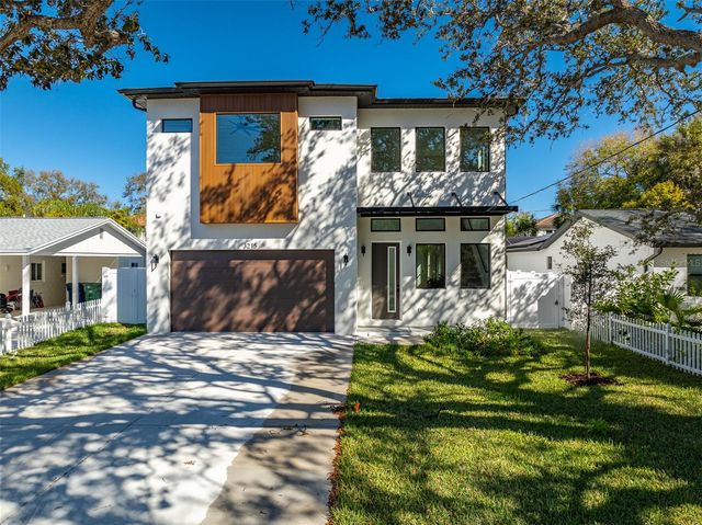 3215 W PRICE AVENUE, Tampa, FL 33611