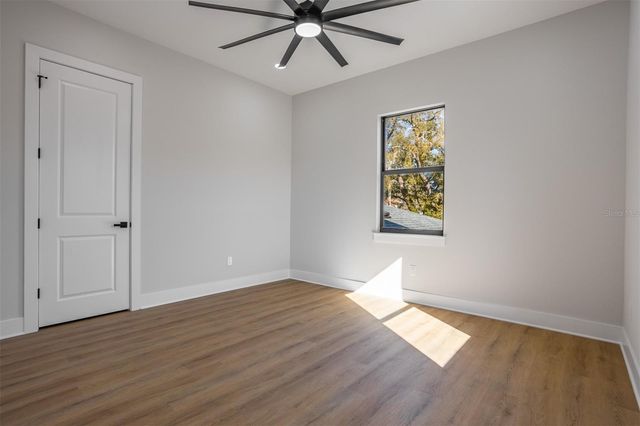 3215 W PRICE AVENUE, Tampa, FL 33611