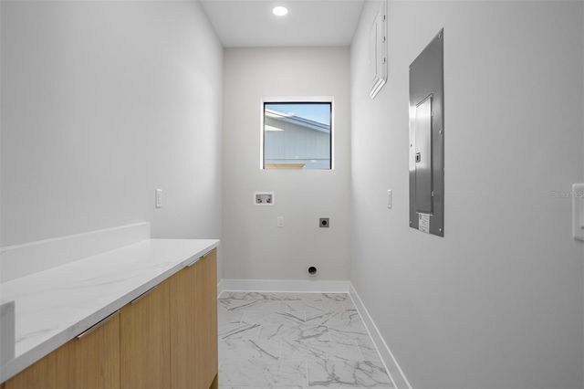 3215 W PRICE AVENUE, Tampa, FL 33611