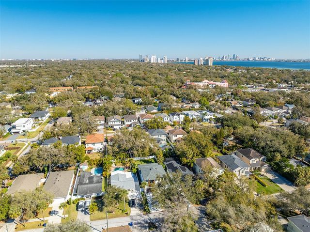 3215 W PRICE AVENUE, Tampa, FL 33611