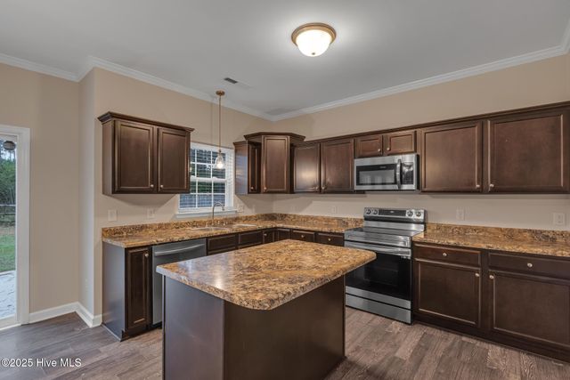 1390 Gould Road, Jacksonville, NC 28540