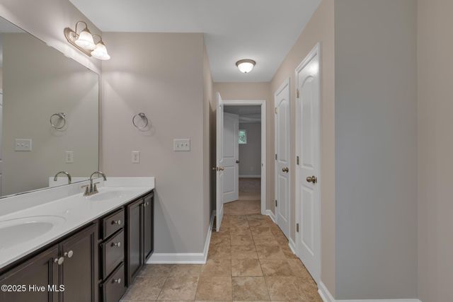 1390 Gould Road, Jacksonville, NC 28540