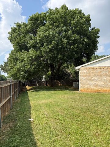 2611 Buck Trail, Euless, TX 76039
