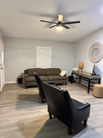 2611 Buck Trail, Euless, TX 76039