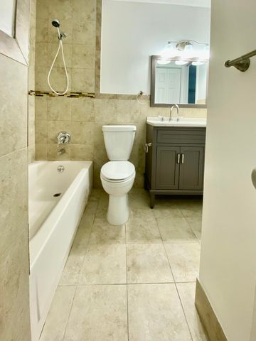 139 SPARROW Drive 2G, Royal Palm Beach, FL 33411